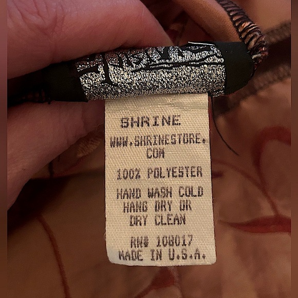 •SHRINE OF HOLLYWOOD BRAND DRESS ~VINTAGE STYLE PLEATED WITH FLORAL EMBROIDERY! - Picture 7 of 15